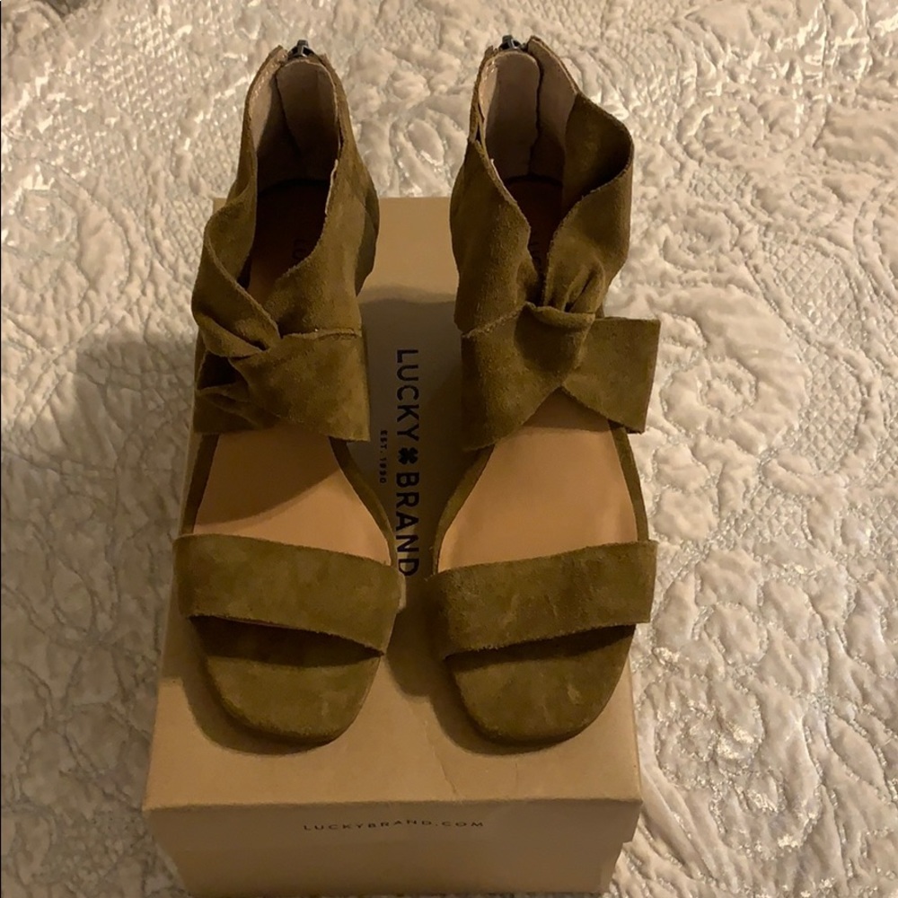 Lucky brand suede wedges size 5.5